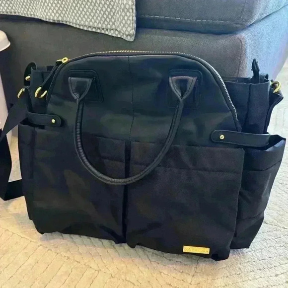 Skip Hop diaper bag - Picture 1 of 10